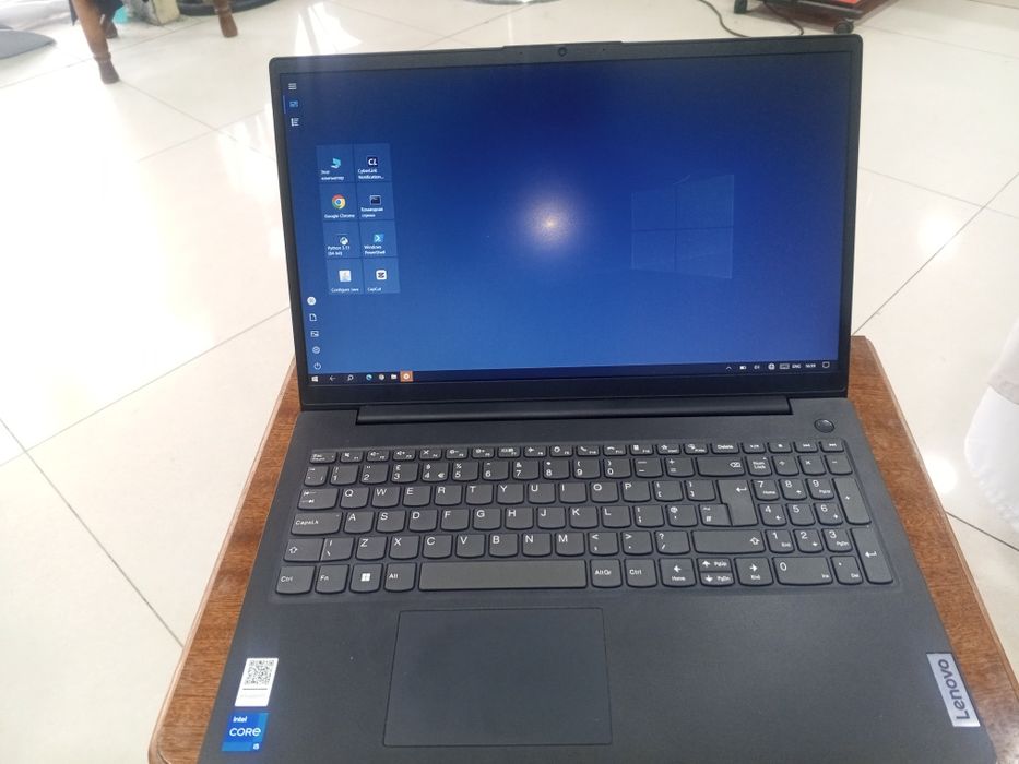 Lenovo V15 core i5