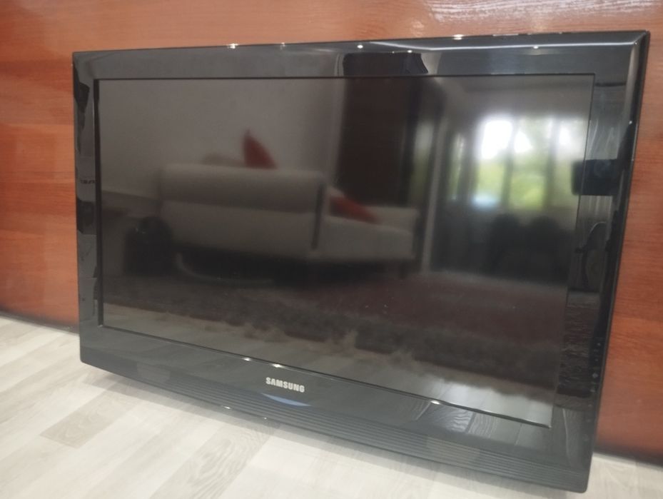 Продается TV Samsung
