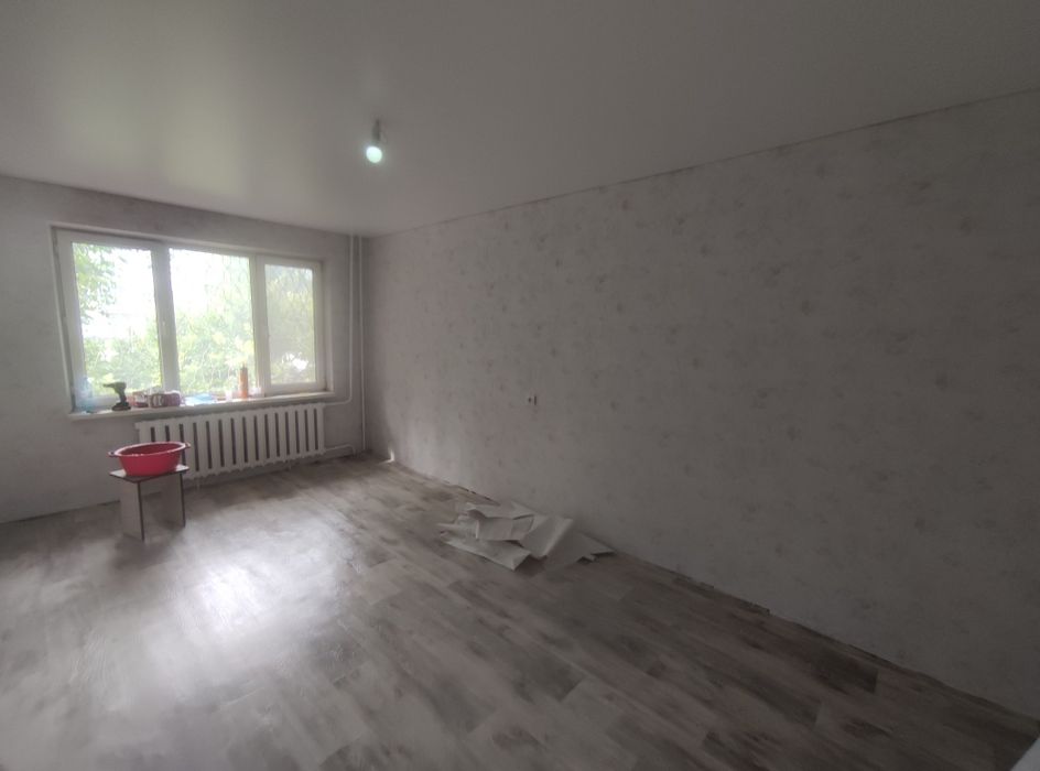 Поклейка обоев. Качественно