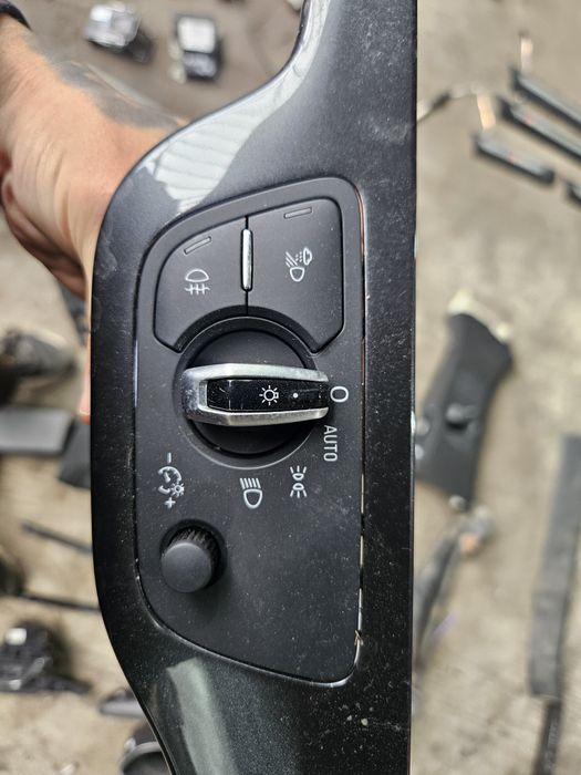 Копче за фаровете Audi Q7 4m