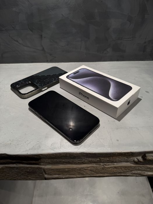 Iphone 15 Pro Blue + подаръци