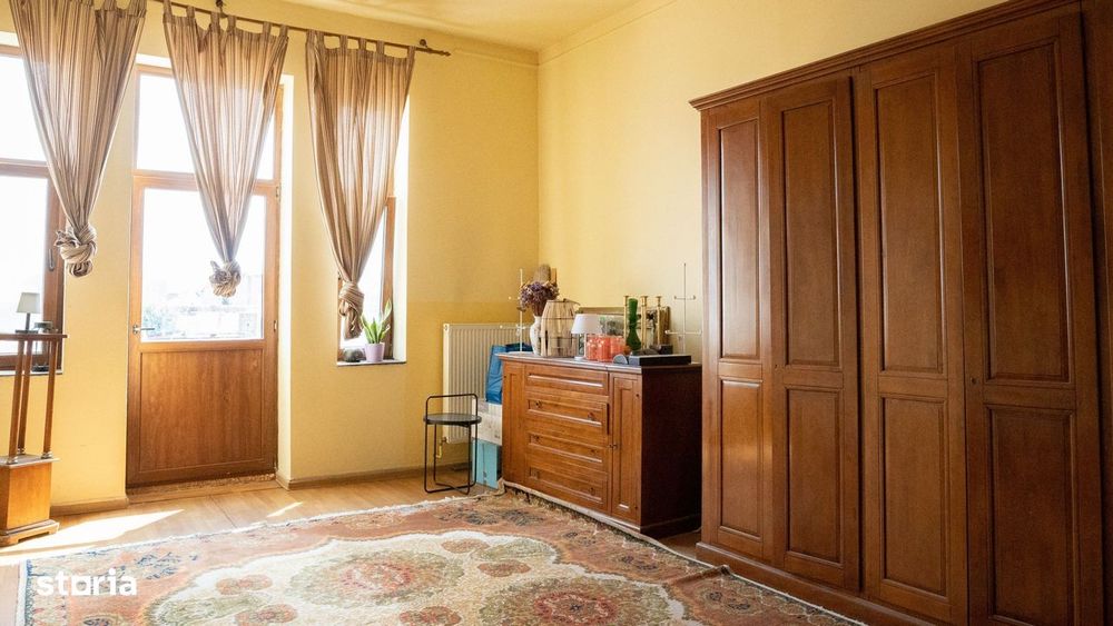 2 camere. Adresă centrală. 99 mp construiți. 2 băi. Etaj 3.