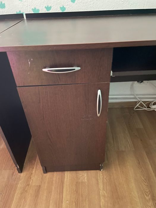 De vanzare 2 Birouri folosite