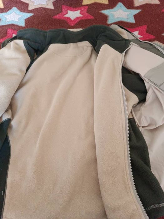 Продаеться подросковая куртка двойка