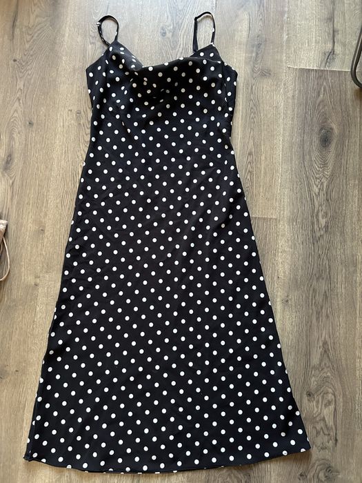 Дамска Рокля.