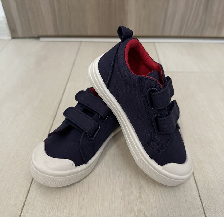 Teniși din bumbac, branț din piele, albaștri, Sinsay, mărimea 25, Noi