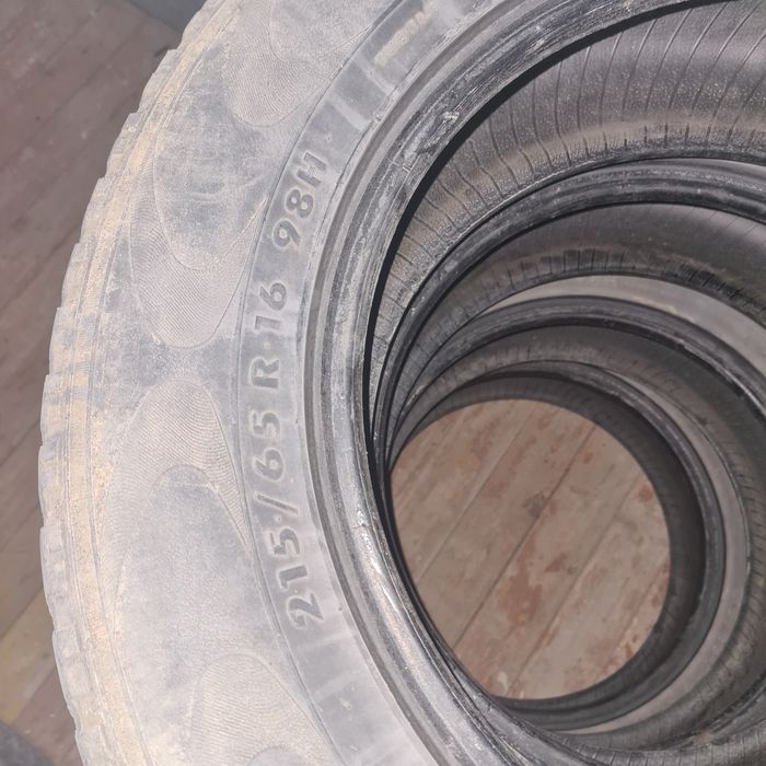 Продам шины 215,65,r 16