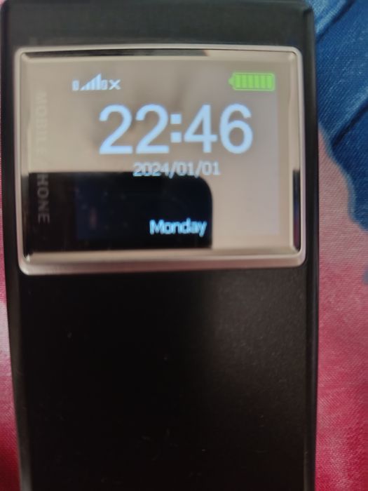 Vând telefon cu taste,