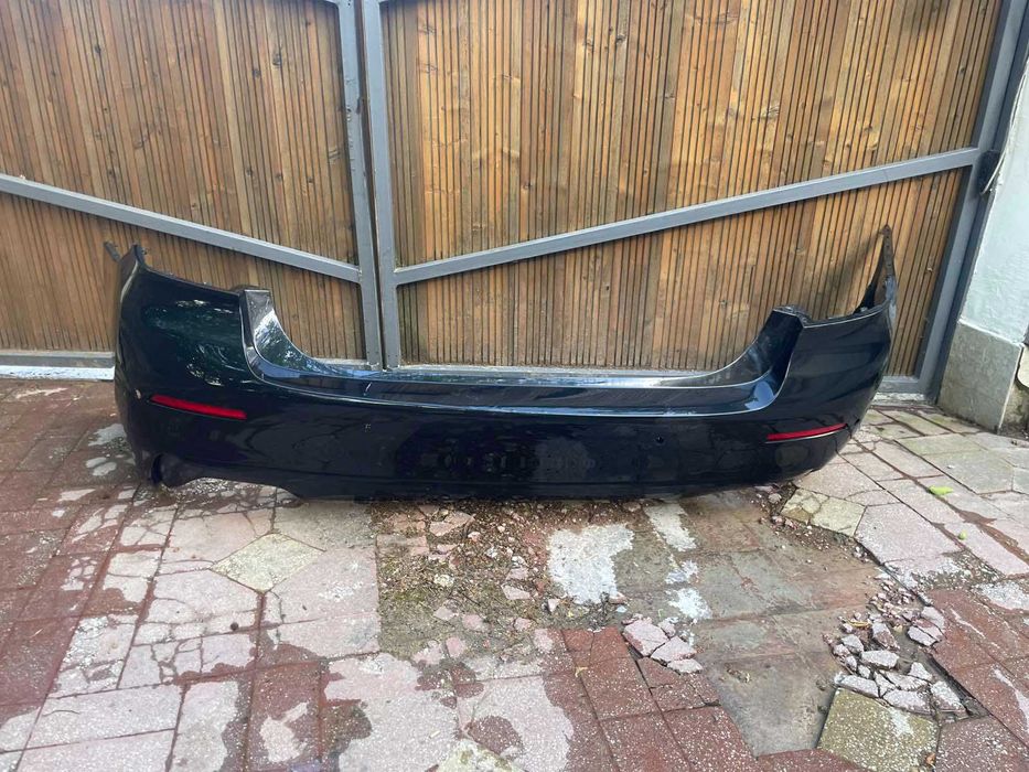 BMW g30 facelift - предна броня , задна броня и прагове
