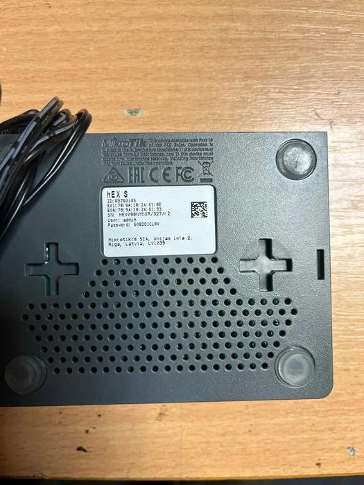 Роутер MikroTik RouterBOARD (5 портов)