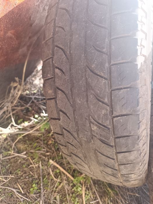 Продам летнюю резину