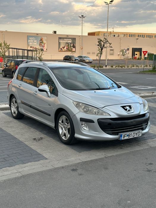 Peugeot 308 - 7 locuri - 2011 - E5 - Navi - Clima - Pilot - Computer - Senzori - Full