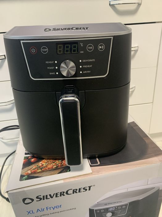 Еър фрайр 6.7л нов