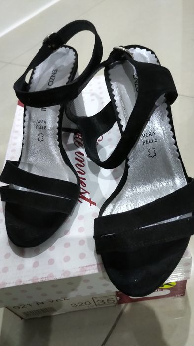 Sandale negre elegante