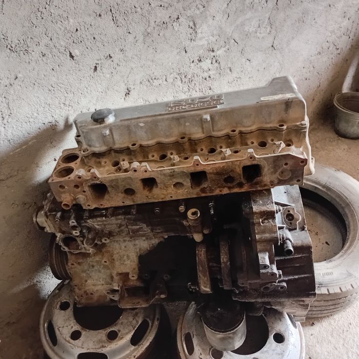 Isuzu avtobus  mator