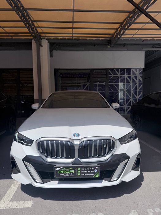 BMW i5 40L M Sport 2025 yil
