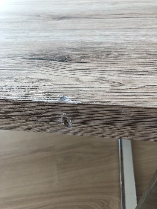 Чисто нова стилна холна маса дърво със сребристи крака