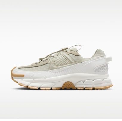 Nike бели нови маратонки