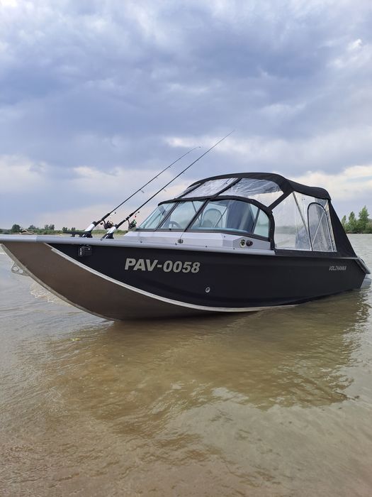 Катер   Волжанка