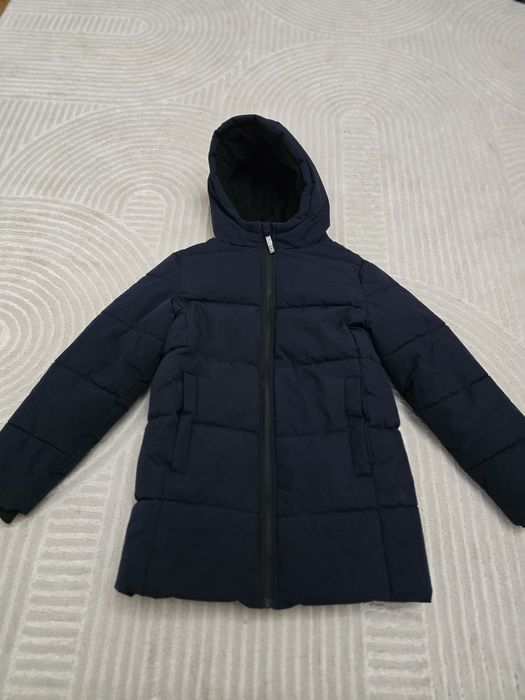 Продам куртку зимнюю для мальчика