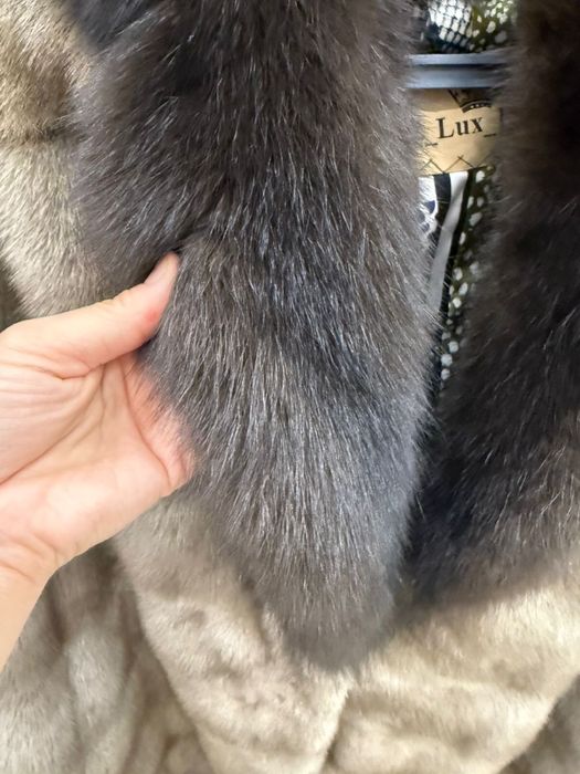 Продам норковую шубу.