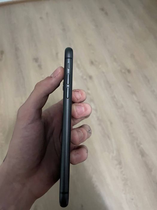 продам айфон 11 в идеале