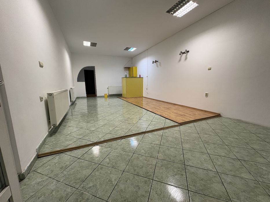 Oportunitate-Spatiu Comercial 90 mp de inchiriat in Livada Centru