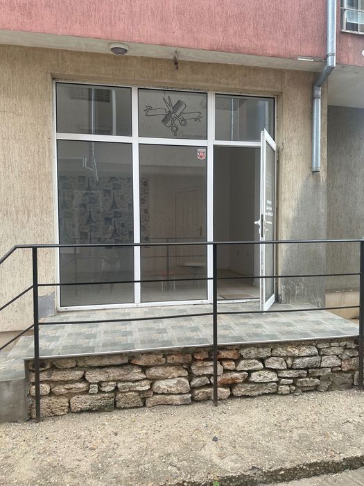 Продава се Магазин в Варна, Виница - 49 кв.м за 3123 €/кв.м - Снимка #1