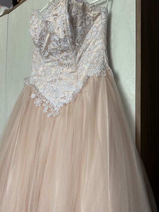 Бална рокля розова като нова