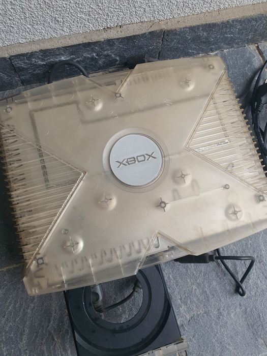 Конзола Xbox Crystal Limited Edition