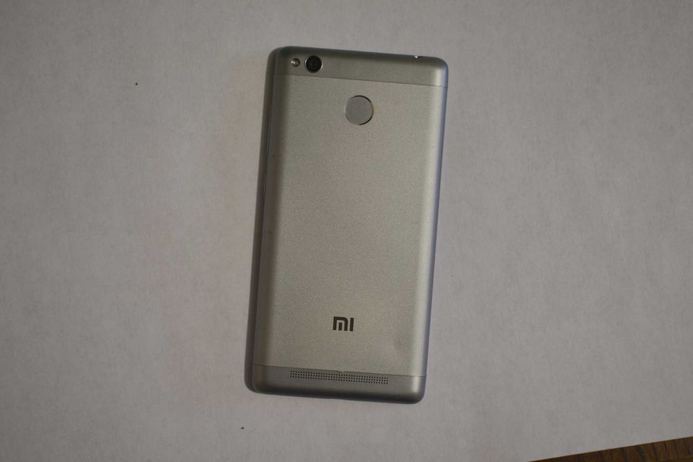 Xiaomi Redmi 3s на запчасти