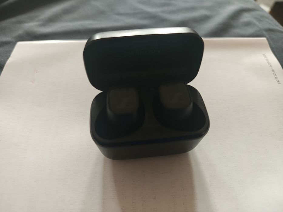 Слушалки  Sennheiser