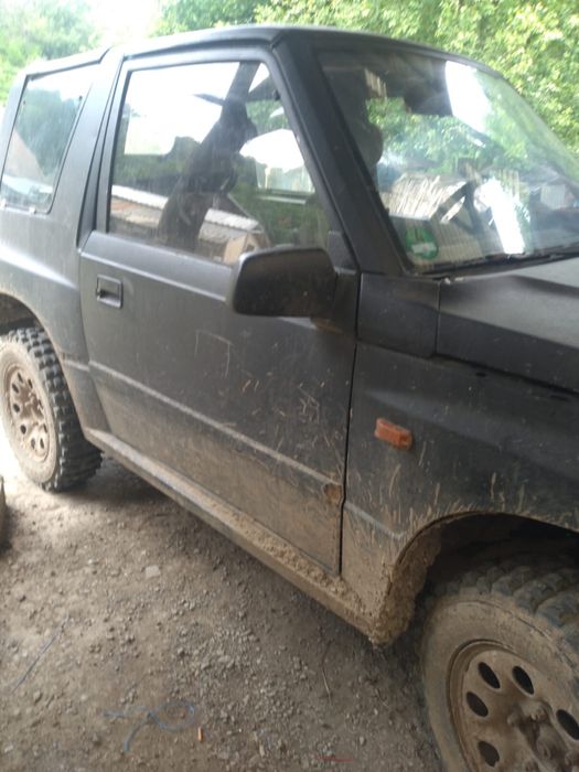 Vând suzuki vitara