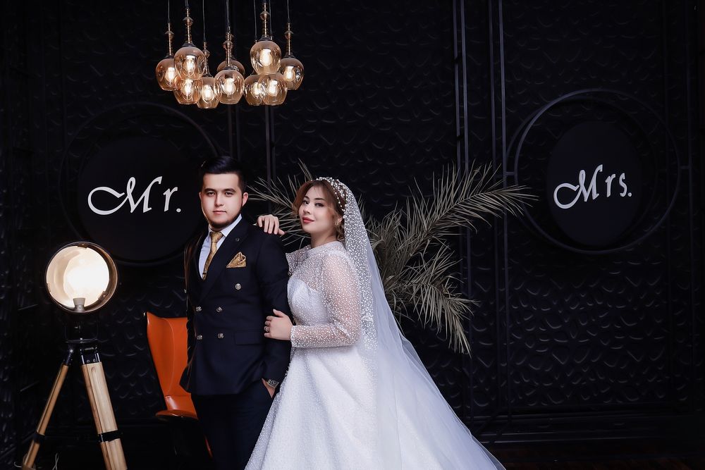 Wedding studio toy kuniga