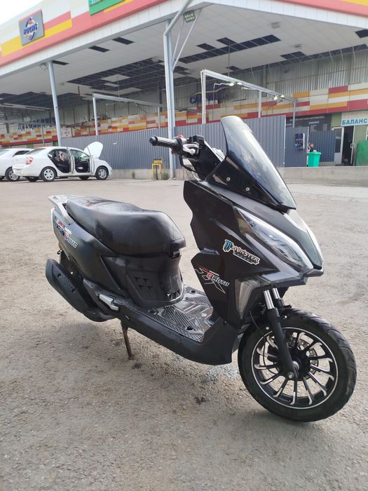 Продам скутер tigr red layn либо обмен