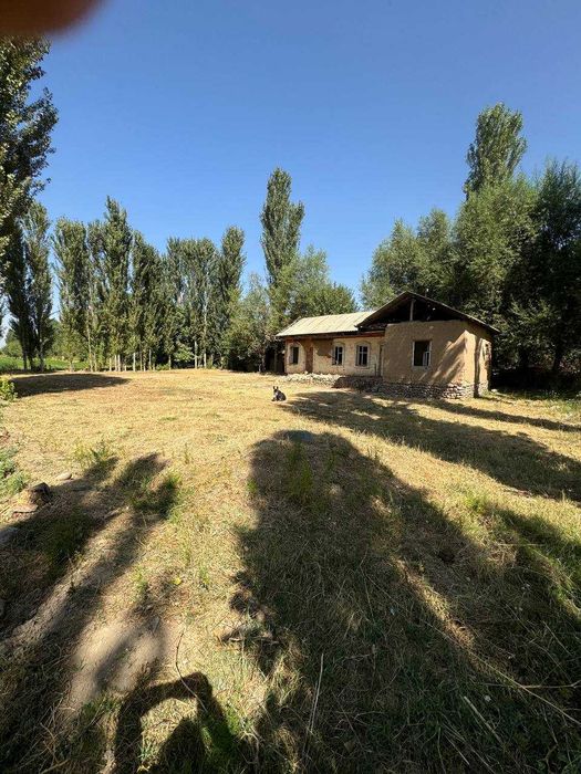 Участка сотилади 12соток Юқоричирчиқ туман ЖАМБУЛ