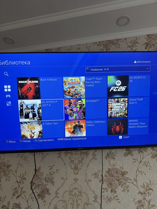 Продаю playstation 4 pro свою