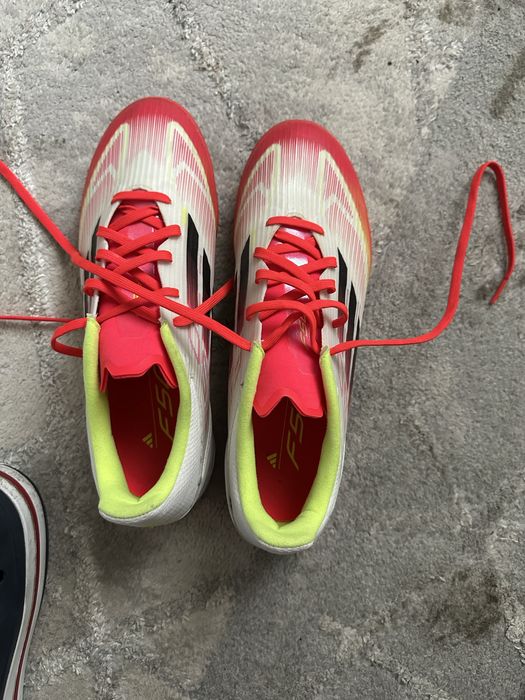 Сороконожки adidas fsd