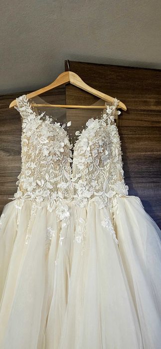 Rochie de mireasa nepurtata