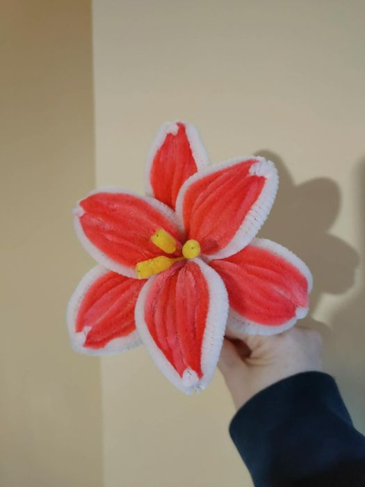 Цветя от плюшена тел 8 март