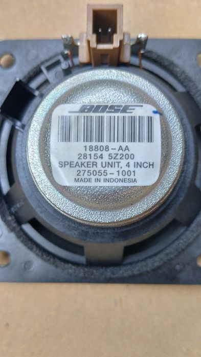 Автомобильные динамики BOSE
