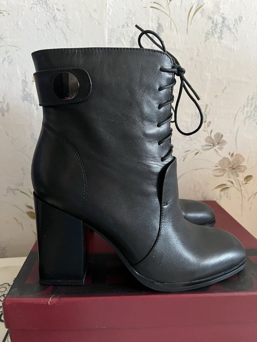 Продам ботильоны