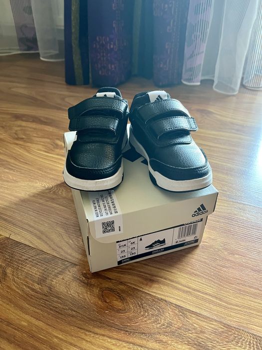 Adidasi Adidas copilasi
