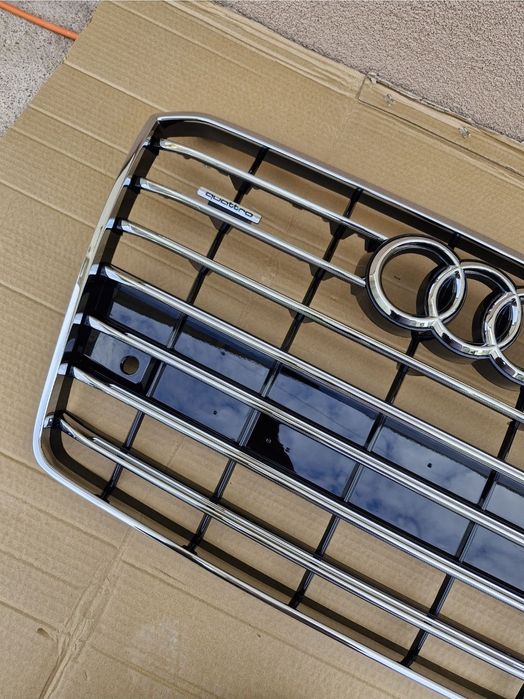 Grila centrala Audi A8 D4 facelift 2014-2017
