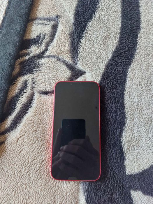 iPhone 14 256 gb 84% Battery Health