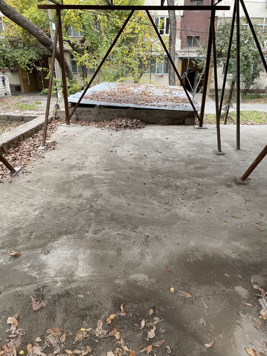 Помещение (парковка, стоянка) под навесом для автомобиля на Ц-13