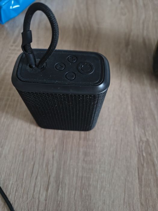 Vând boxa  portabila