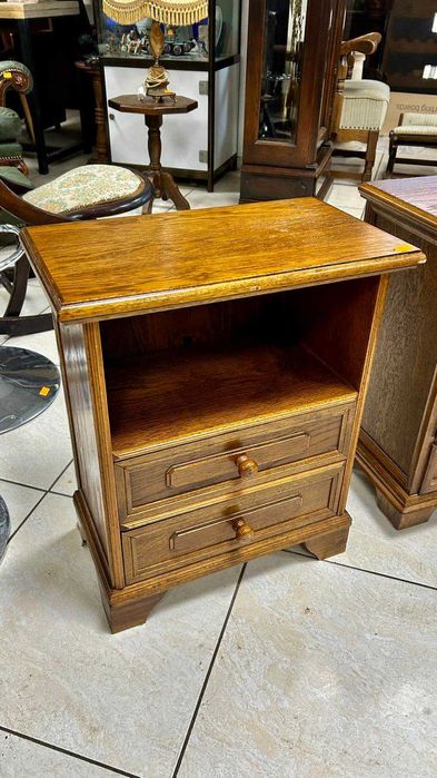 Масивно шкафче Холандия