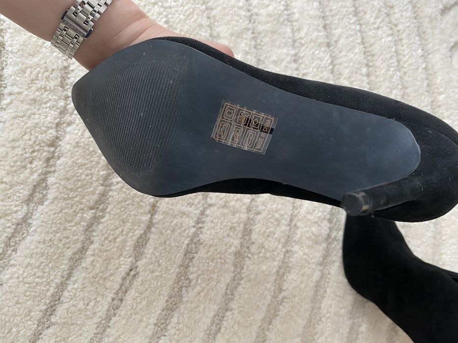 Botine din piele intoarsa