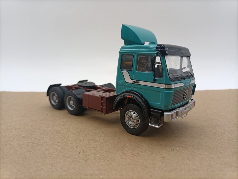 Mercedes Benz ng2232  тягач модель в масштабе 1:43